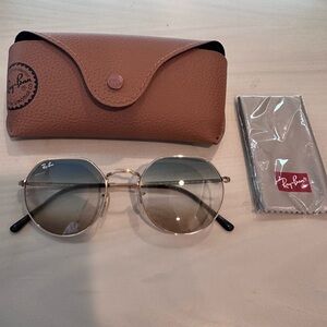 Brand New Ray Ban RB 3565 Jack Round Sunglasses gold/clear gradient blue